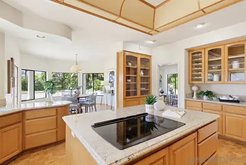 Kitchen - 17844 Joyas Ct, Poway, CA 92064 photo 5 of 6