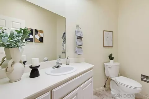 Bath - 17844 Joyas Ct, Poway, CA 92064 photo 1 of 7