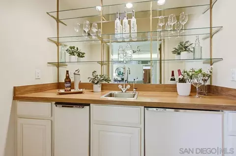 Kitchen - 17844 Joyas Ct, Poway, CA 92064 photo 6 of 6