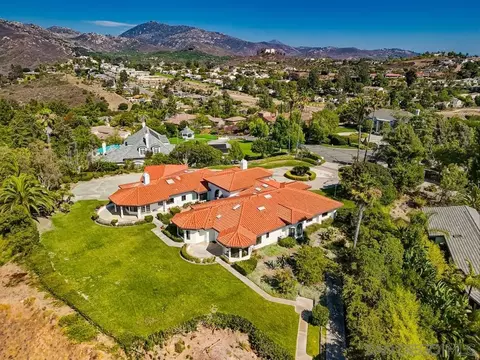 View/Area - 17844 Joyas Ct, Poway, CA 92064 photo 4 of 6