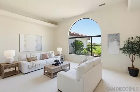 Living - 17844 Joyas Ct, Poway, CA 92064 photo 3 of 9