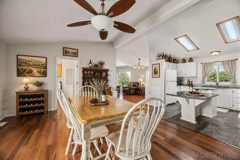 Dining - 38748 Via Cantata, Temecula, CA 92592 photo 3 of 4