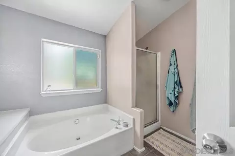 Bath - 38748 Via Cantata, Temecula, CA 92592 photo 2 of 5