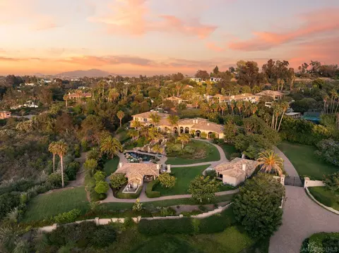 5962 Rancho Diegueno Rd, Rancho Santa Fe, CA 92067