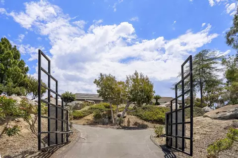 28455 Meadow Mesa, Escondido, CA 92026