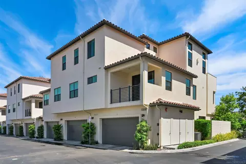 Exterior - 13081 Olympus Cir #3, Poway, CA 92064 photo 4 of 4