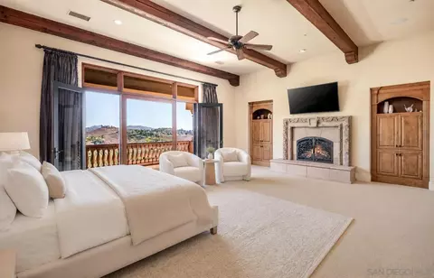 Bedroom - 14155 Bryce Pt, Poway, CA 92064 photo 2 of 4