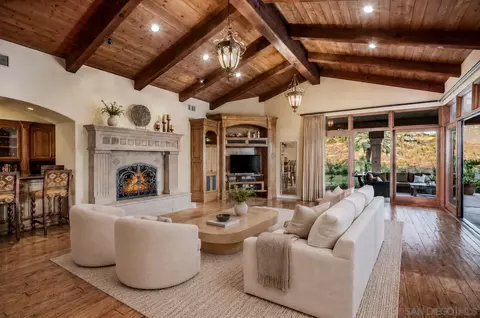 Living - 14155 Bryce Pt, Poway, CA 92064 photo 2 of 3
