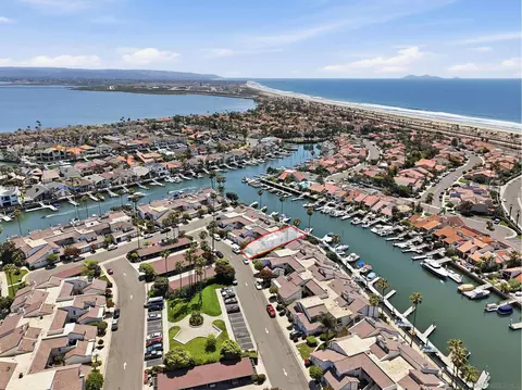 View/Area - 73 Kingston Ct, Coronado, CA 92118 photo 4 of 7