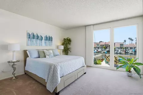 Bedroom - 73 Kingston Ct, Coronado, CA 92118 photo 3 of 4
