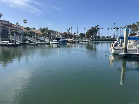 View/Area - 73 Kingston Ct, Coronado, CA 92118 photo 5 of 7