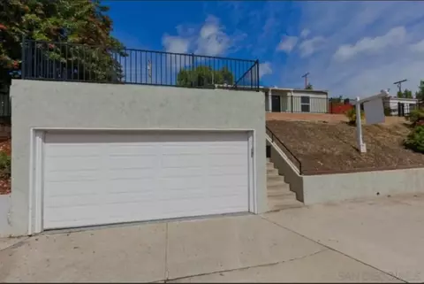 7282 University Ave, La Mesa, CA 91942
