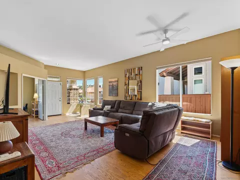 12420 Whispering Tree Ln, Poway, CA 92064 photo 7