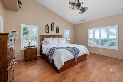 Bedroom - 23895 Ladrido, Ramona, CA 92065 photo 1 of 4