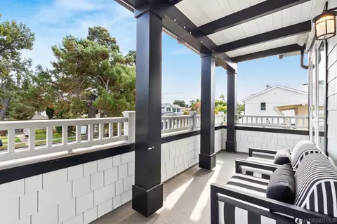 Exterior - 1004 F Ave, Coronado, CA 92118 photo 3 of 9
