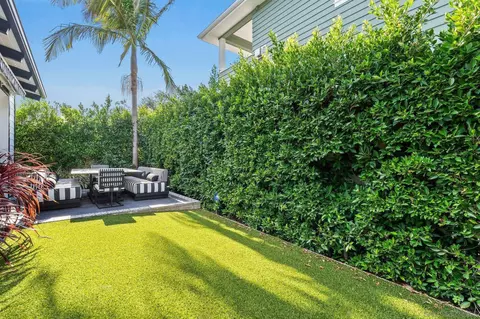 Exterior - 1004 F Ave, Coronado, CA 92118 photo 7 of 9