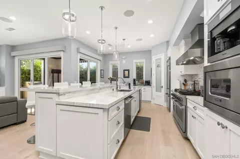 Kitchen - 1004 F Ave, Coronado, CA 92118 photo 5 of 5