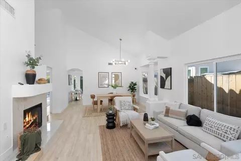1789 Avenida Segovia, Oceanside, CA 92056 photo 8