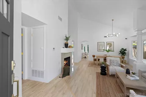 1789 Avenida Segovia, Oceanside, CA 92056 photo 7