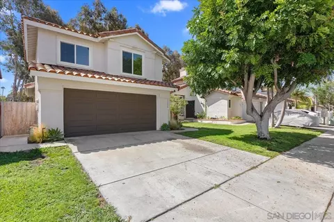 1789 Avenida Segovia, Oceanside, CA 92056 photo 4