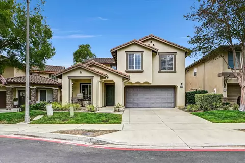 1645 Magnolia Cir, Vista, CA 92081