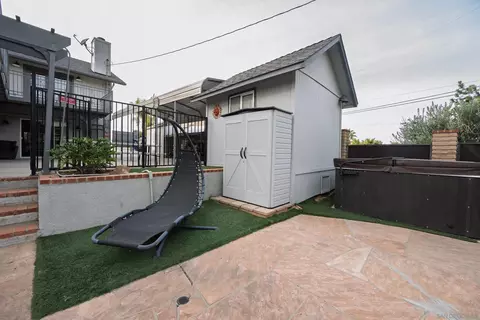 Exterior - 444 Avalon Dr, Vista, CA 92084 photo 7 of 15