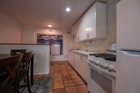 Kitchen - 444 Avalon Dr, Vista, CA 92084 photo 1 of 1