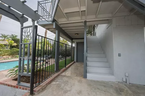 Exterior - 444 Avalon Dr, Vista, CA 92084 photo 5 of 15