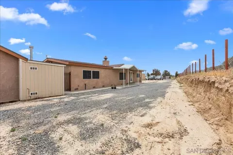 Exterior - 2285 Tierra Heights Rd, Boulevard, CA 91905 photo 4 of 8