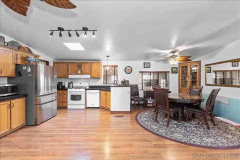 Dining - 2285 Tierra Heights Rd, Boulevard, CA 91905 photo 3 of 3
