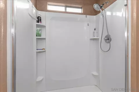 Bath - 2285 Tierra Heights Rd, Boulevard, CA 91905 photo 2 of 3