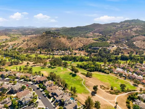 View/Area - 3159 Willow Crk, Escondido, CA 92027 photo 12 of 12