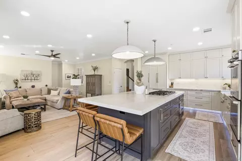 Kitchen - 3159 Willow Crk, Escondido, CA 92027 photo 4 of 6