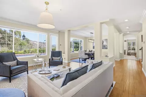 Living - 3159 Willow Crk, Escondido, CA 92027 photo 2 of 7