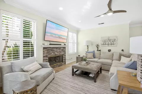 Living - 3159 Willow Crk, Escondido, CA 92027 photo 4 of 7