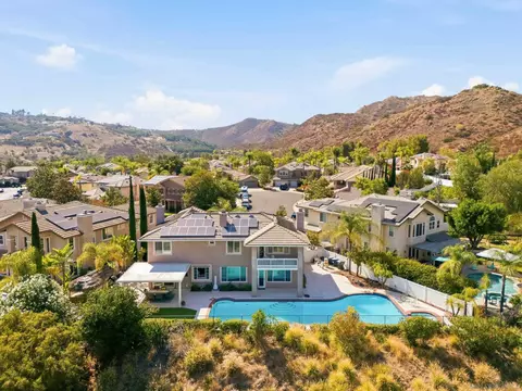 View/Area - 3159 Willow Crk, Escondido, CA 92027 photo 5 of 12
