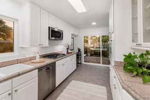 9742 Emerald Hl, Lakeside, CA 92040 photo 16