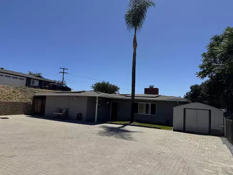 9742 Emerald Hl, Lakeside, CA 92040
