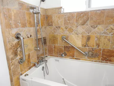 Bath - 1069 Woodhaven Dr, Spring Valley, CA 91977 photo 4 of 6