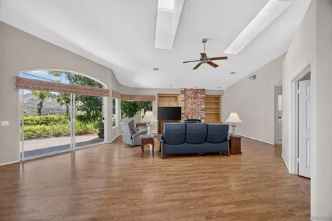 Living - 15546 Calistoga Dr, Ramona, CA 92065 photo 2 of 7