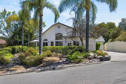 15546 Calistoga Dr, Ramona, CA 92065