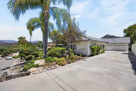 Exterior - 15546 Calistoga Dr, Ramona, CA 92065 photo 2 of 7