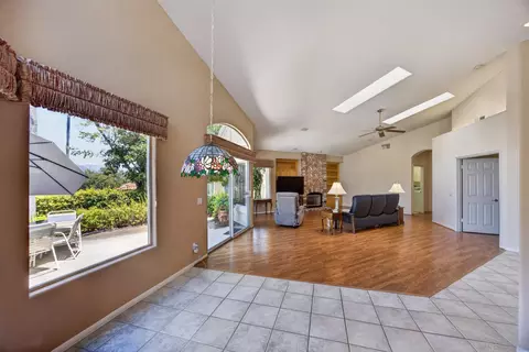 Living - 15546 Calistoga Dr, Ramona, CA 92065 photo 3 of 7