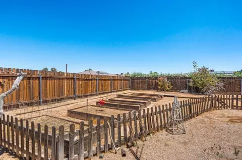12450 Algonquin, Apple Valley, CA 92308 photo 42