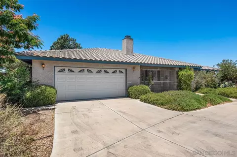 12450 Algonquin, Apple Valley, CA 92308 photo 3