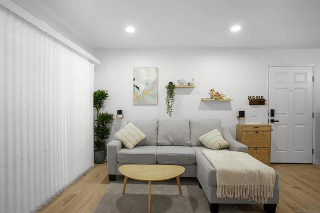 145 W El Norte #122, Escondido, CA 92026