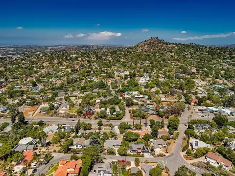 View/Area - 4586 Mayapan, La Mesa, CA 91941 photo 4 of 5