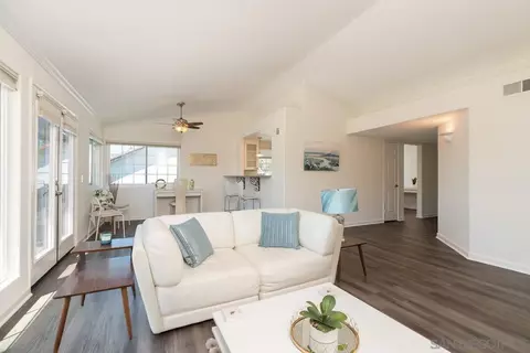 16470 Avenida Venusto UNIT F, San Diego, CA 92127