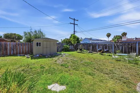 Exterior - 551 Thorn St, Imperial Beach, CA 91932 photo 3 of 5