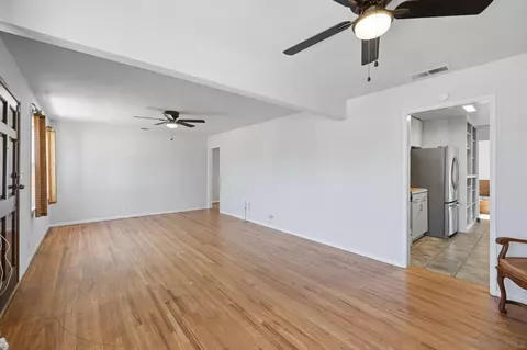 Living - 551 Thorn St, Imperial Beach, CA 91932 photo 3 of 5
